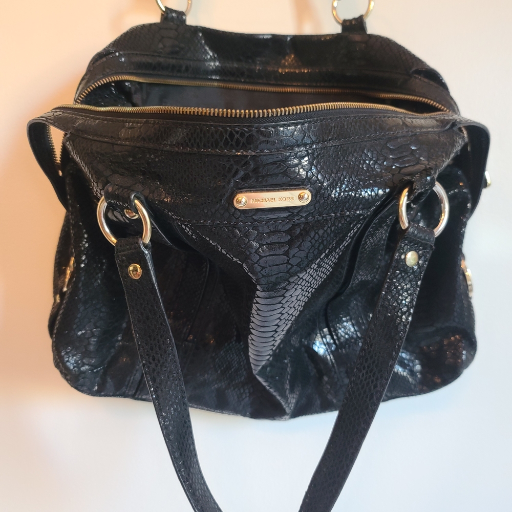 Michael Kors Black Textured Shoulder Bag